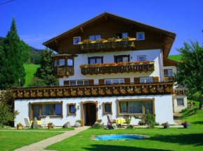 Panoramabergblickwohnung in ruhiger Einzellage